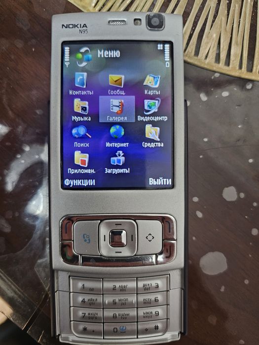 Легендарный Nokia N95 в идеале
