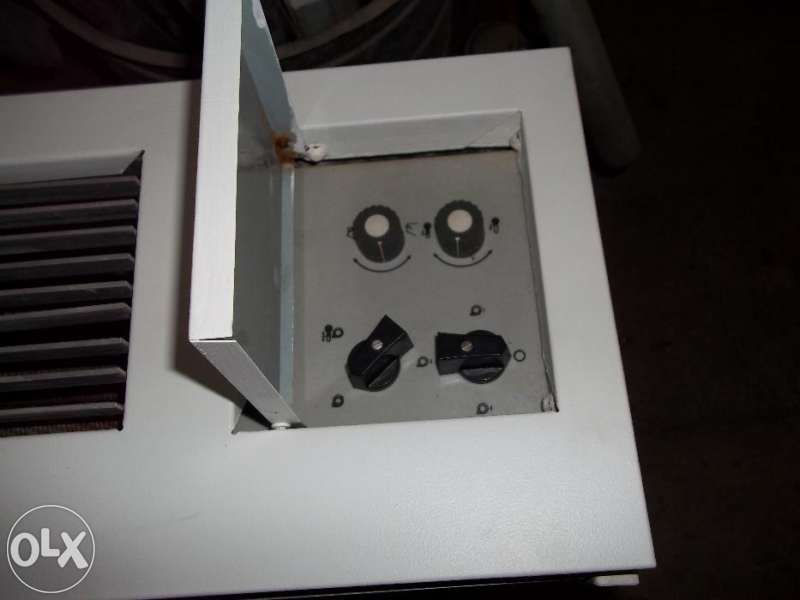 Електрически конвектор за отопление с нагреватели и охладителна систем