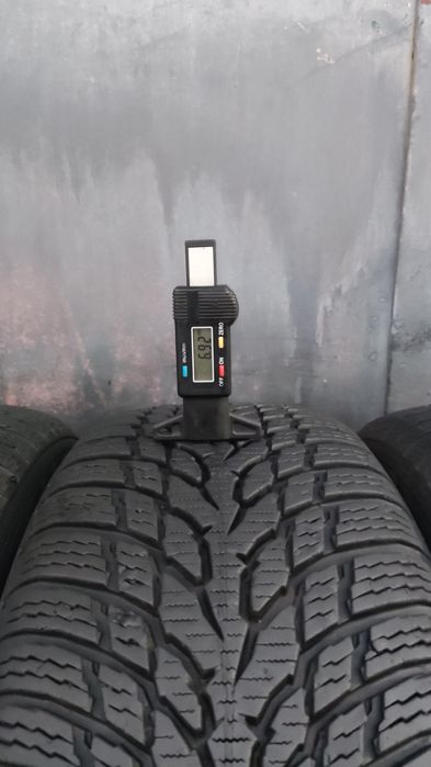 4бр. зимни гуми 205/55/16 Nokian WR Snowproof 
dot23
6.9mm
Добро състо