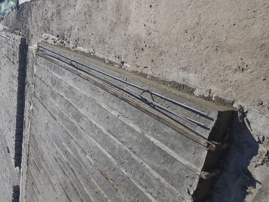 Vand stâlpi de beton cu armatura