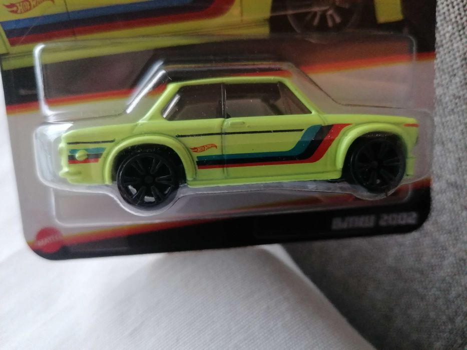 Комплект Hot Wheels Neon speeders