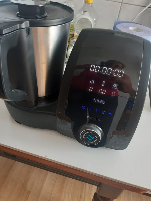 Robot de bucătărie profesional