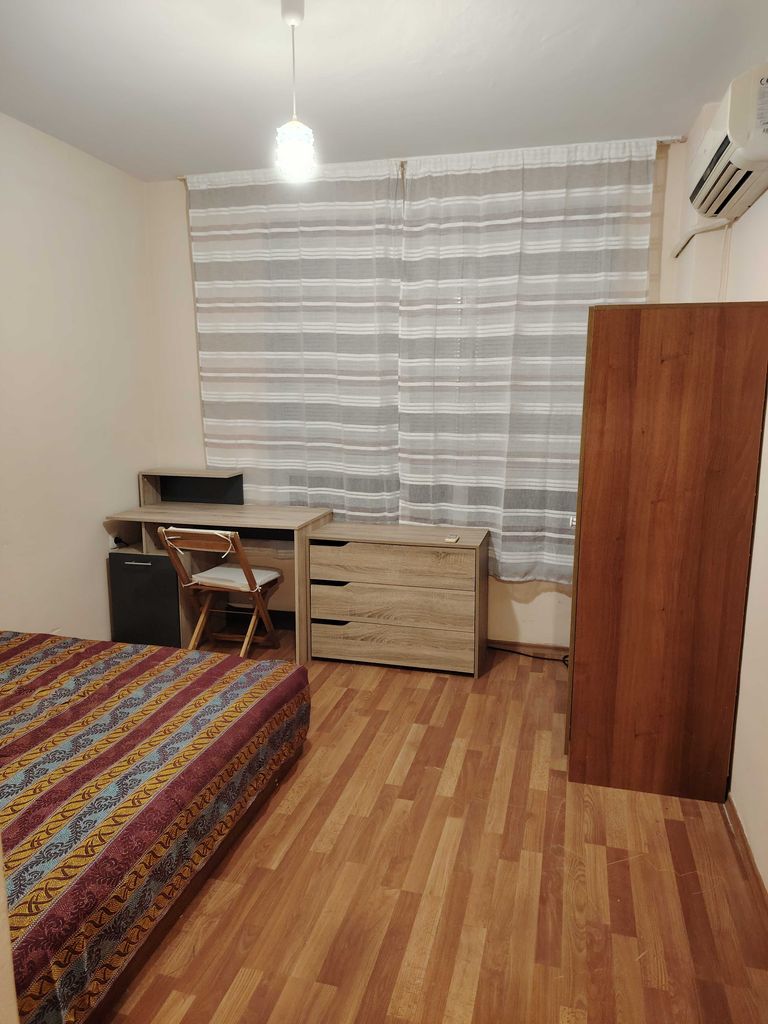 Дава се под наем Тристаен апартамент в Пловдив, Кършияка - 40 кв.м за 331.5 € - Снимка #1