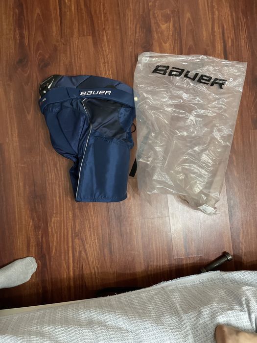 Продам новые хоккейные шорты