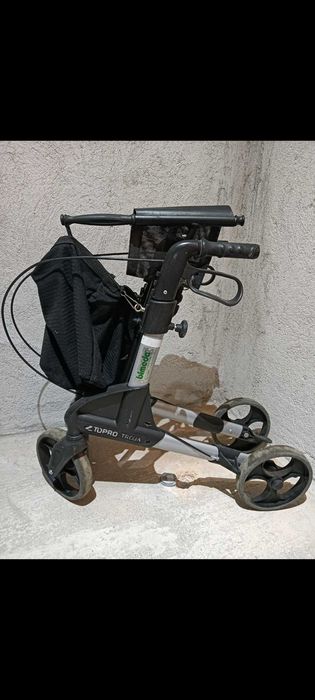 Cadru de mers bătrâni rolator pliabil