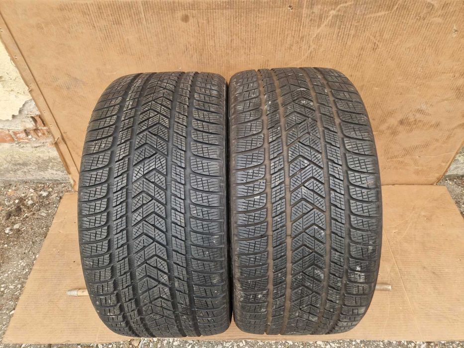 2 Pirelli R22 325/35
Зимни гуми 
DOT3419