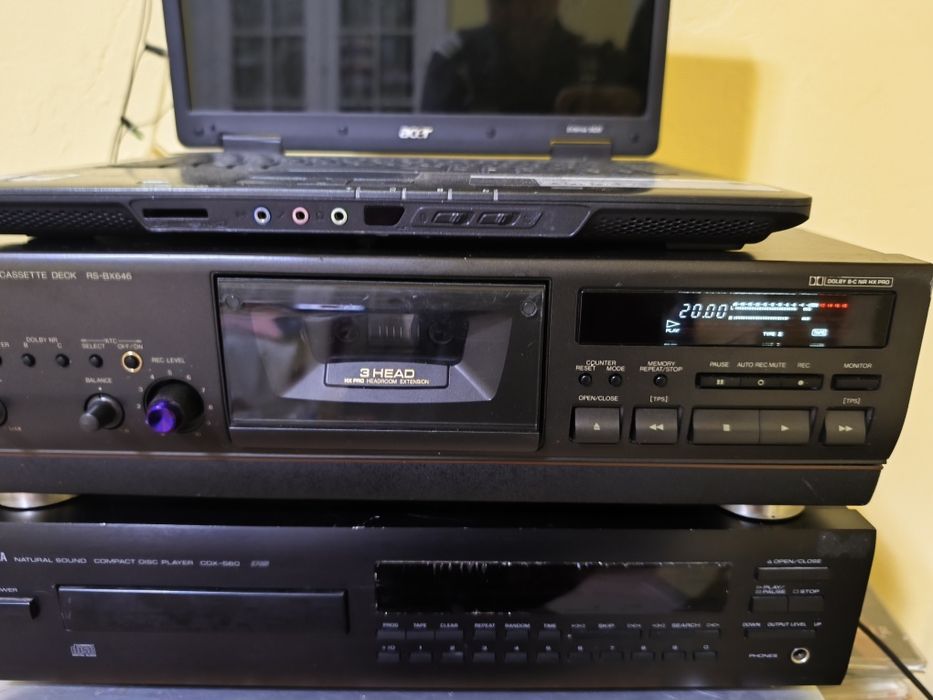 Vând casetofon deck technics RS  bx 646