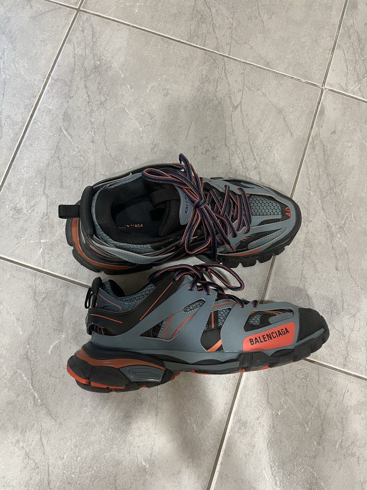 Balenciaga Track