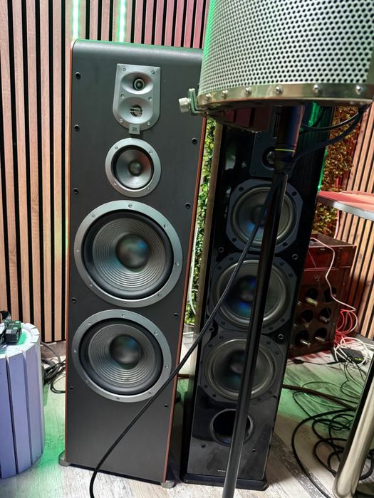 Boxe Hi Fi  Dynavoice si JBL 100 plus Marantz