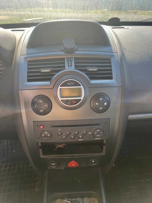 Renault 2,acte în regulă.