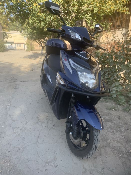 Skuter Largo Motors