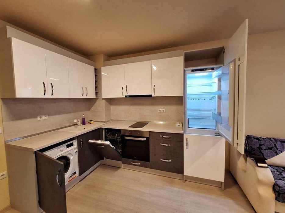 Дава се под наем Двустаен апартамент в Варна, Лятно кино Тракия - 65 кв.м за 650 € - Снимка #3