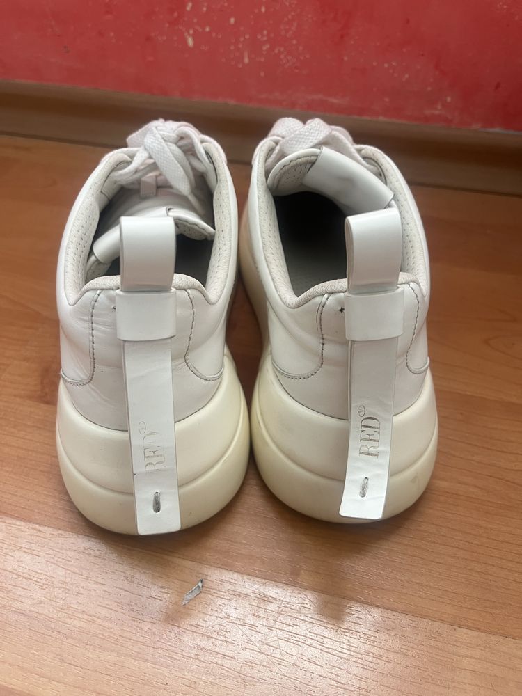 Сникърси red valentino 38