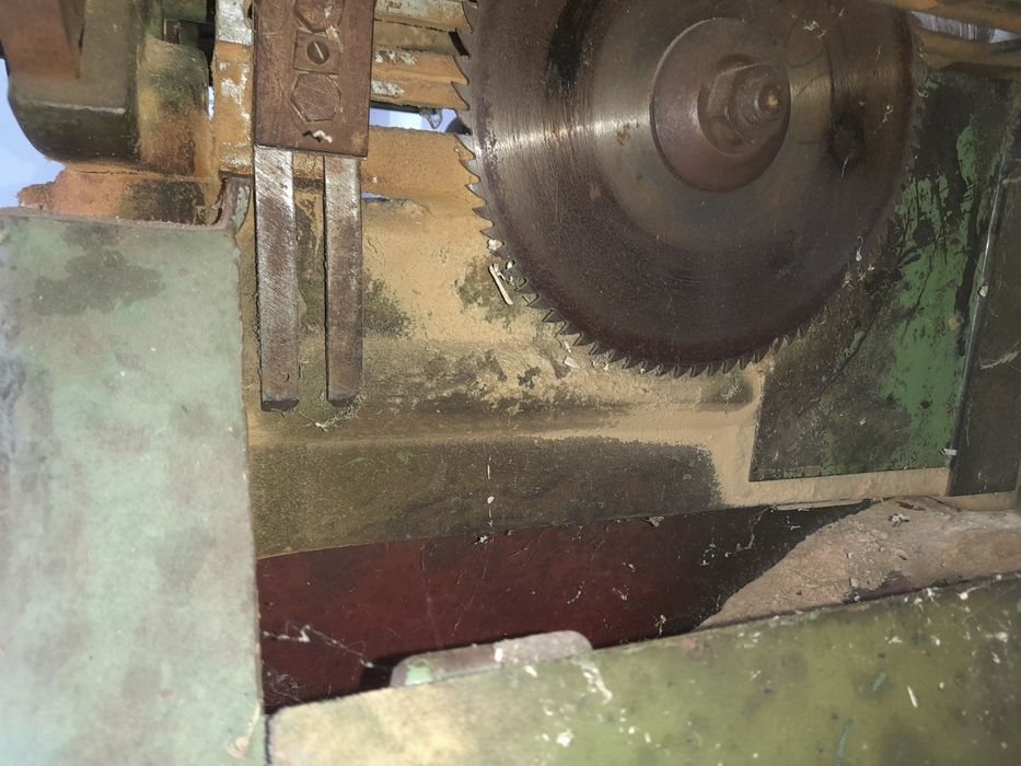 Circular cu masa reglabila si freza marca frommia