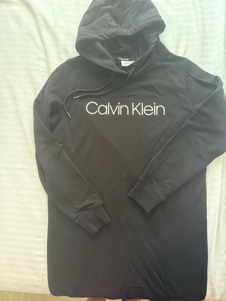Туника/ дълъг суитчър на Calvin Klein