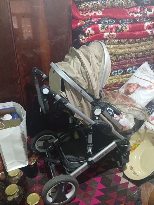 Катта коляска люкс, куп ишлатилмаган, холати жуда яхши