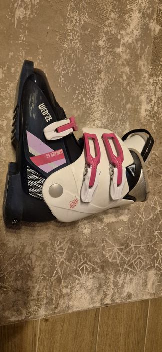 Clapari ski 
marime EUR:37 mondo:23.5 / 2