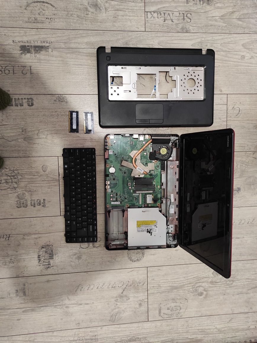 ЛАПТОП Dell Inspiron M5030 за части