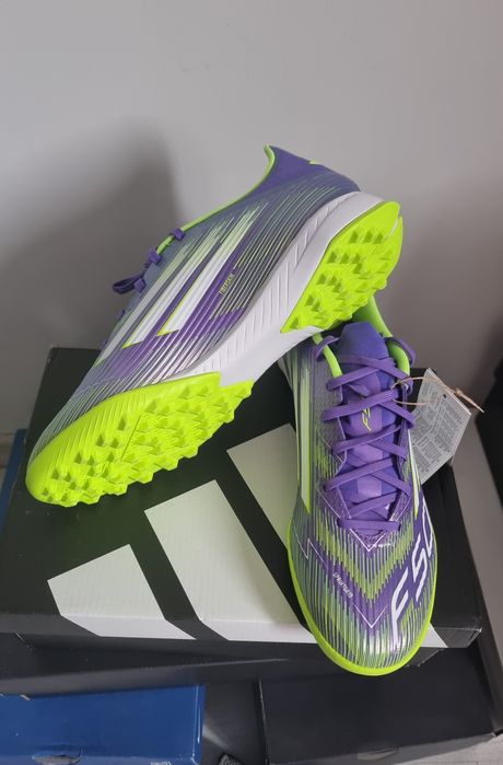 Adidas F50 teren sintetic