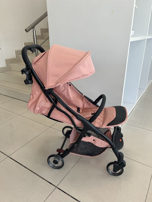 Летни колички Cloe до 22кг,с дъждобран