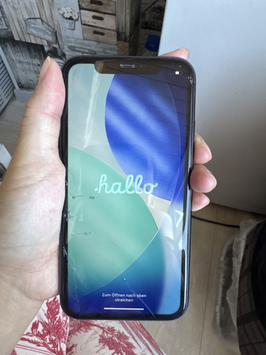 Телефон айфон 11