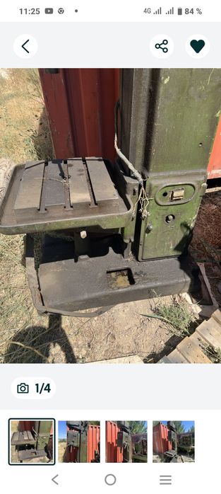 Два советский сверильных станка в рабочем состояни .