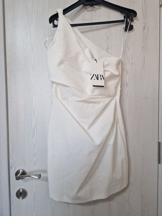 Рокля ZARA с едно рамо