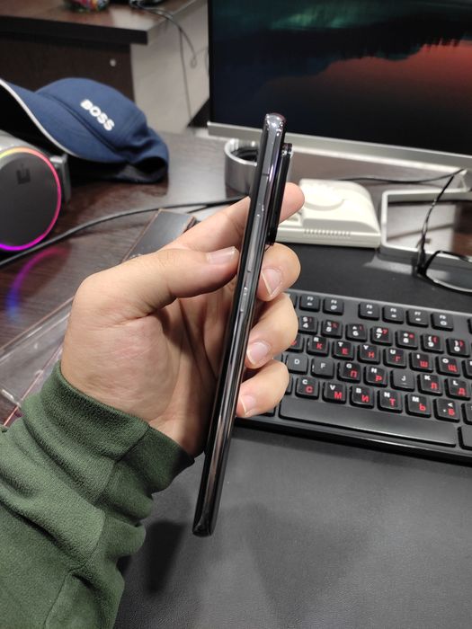 Продам Xiaomi Mi 11 Ultra Black 12/256GB в идеальном состоянии.