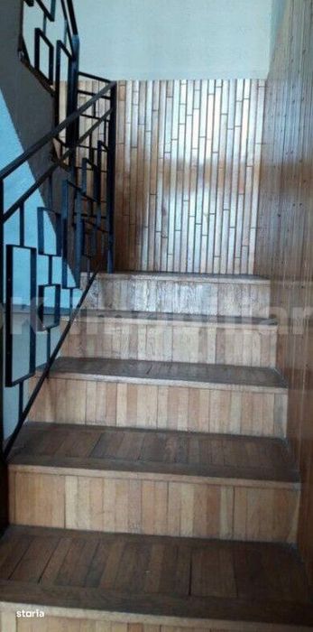 Vanzare - Casa tip duplex P+1, 22 ari teren, finisaje clasice, Sisesti