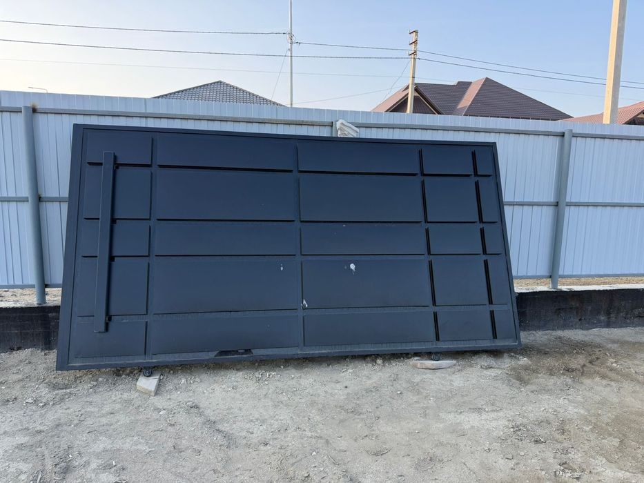 Ворота и дверь вместе