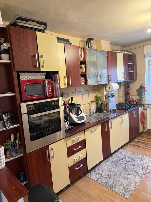 Vand bucatarie completa cu elecrocasnice Sibiu