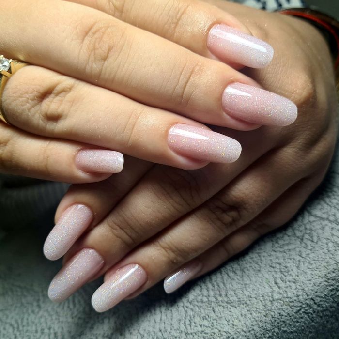Aplic unghii cu gel