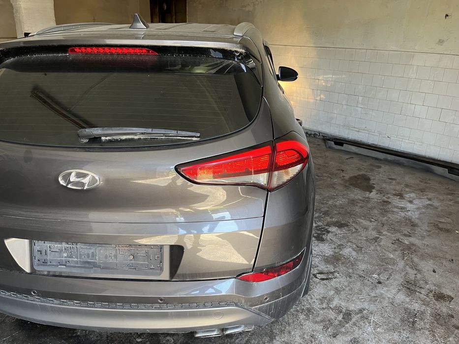 Hyundai tucson 4x4 на части