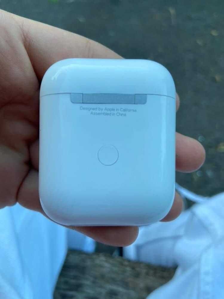 Airpods generația 2