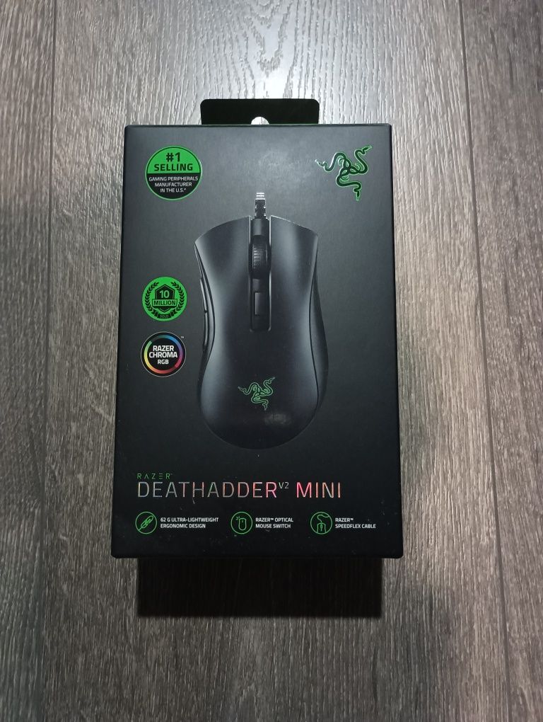 Геймърска мишка Razer Deathadder V2 Mini