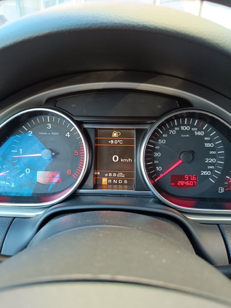 Audi  Q7 3.0 TDI S line