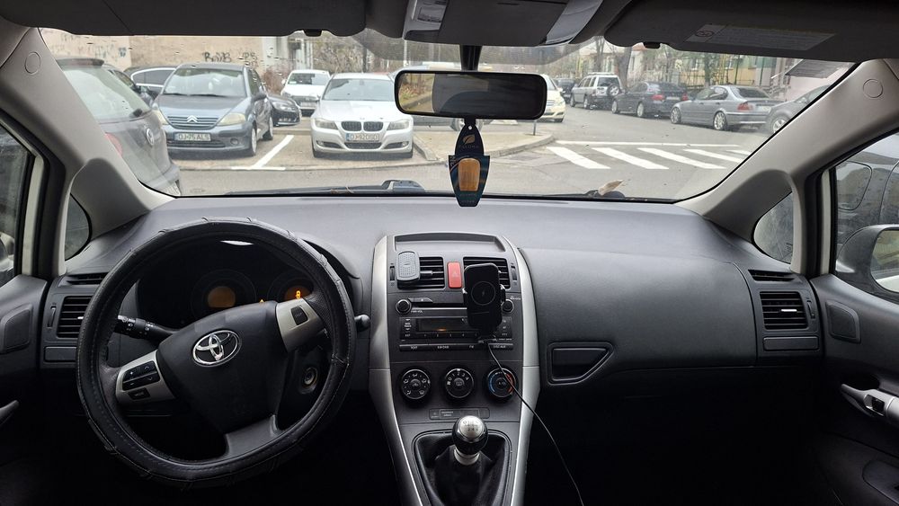 Toyota Auris 2011