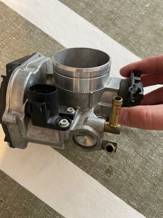 Дроселова клапа за ауди