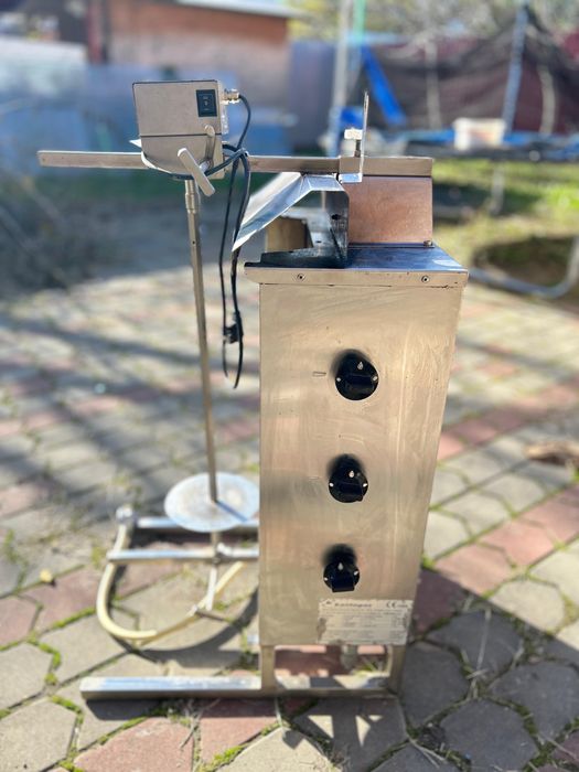 Vand aparat  de shaorma , folosit foarte putin -1800 lei