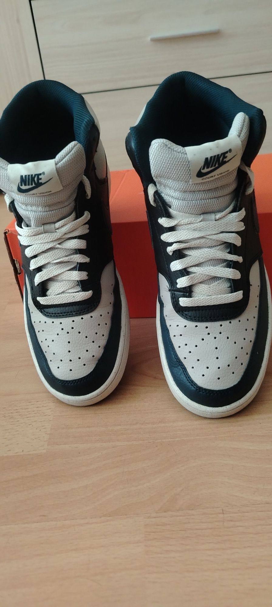 Маратонки Nike 43 номер