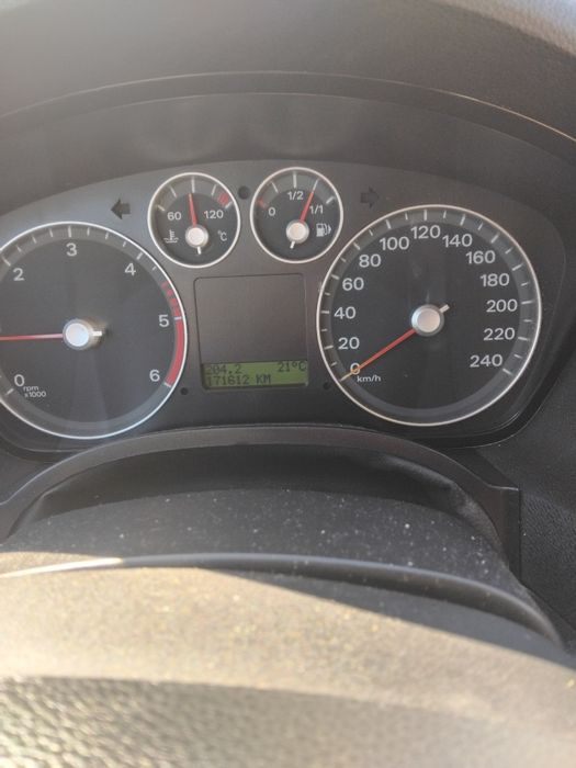 Vind Ford focus c max 2005