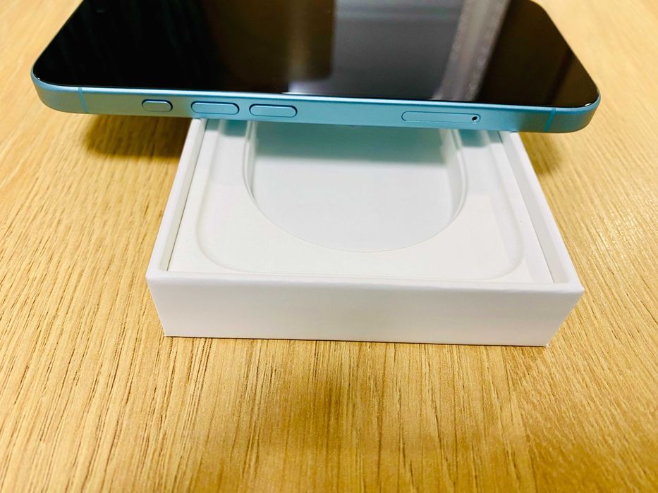ЧИСТО НОВ !!! Apple iPhone 16, 512GB, 5G, Teal, ЗОРА