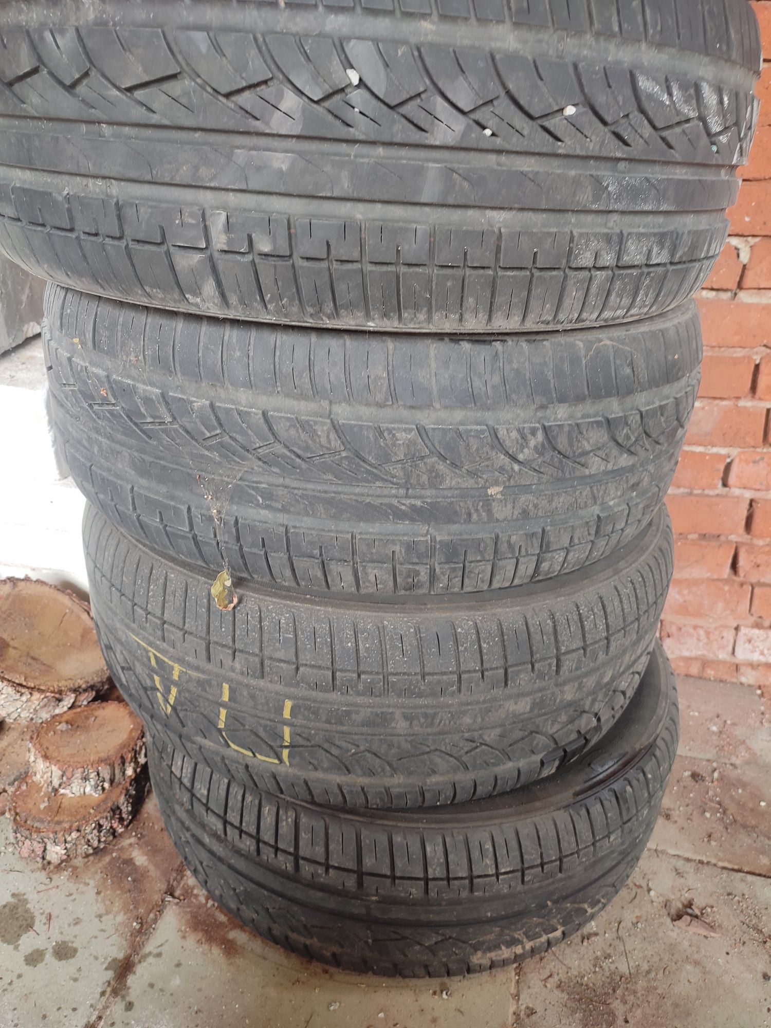 Гуми KUMHO 215/55/18