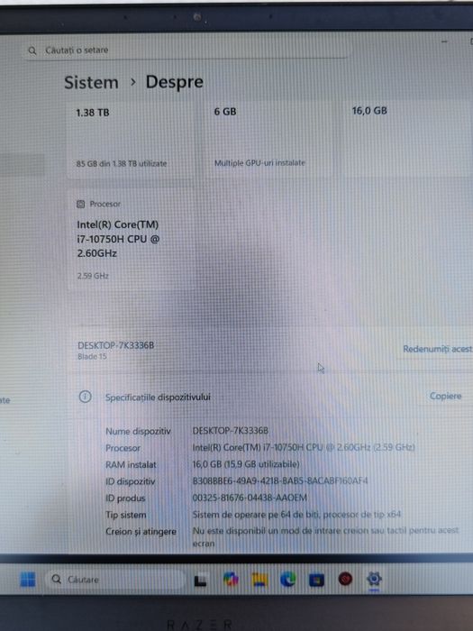 Vând Laptop de gaming Razer Blade 15, perfect pentru jocuri și editare