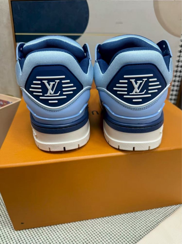 Louis Vuitton Trainer Sneakers – Номер:44  Чисто нови!