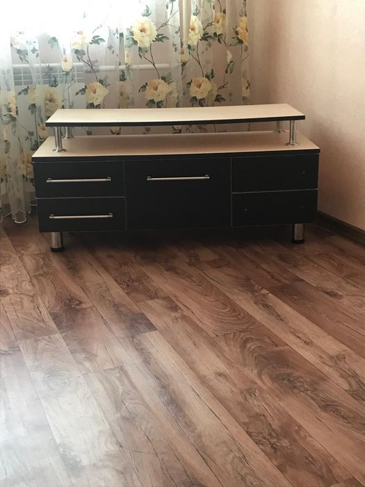 Подставка для телевизор или тума для телевизор