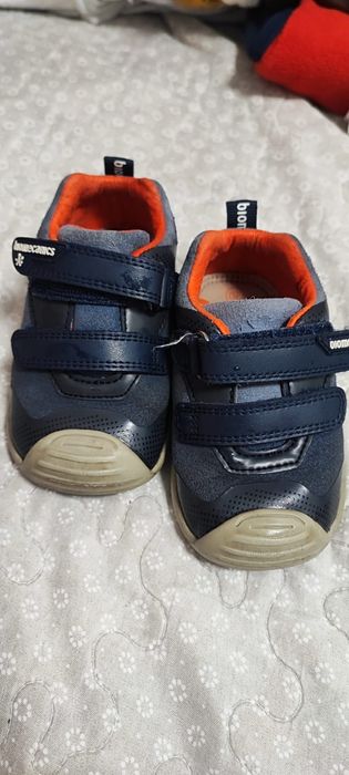 Adidași biomecanics mărimea 20