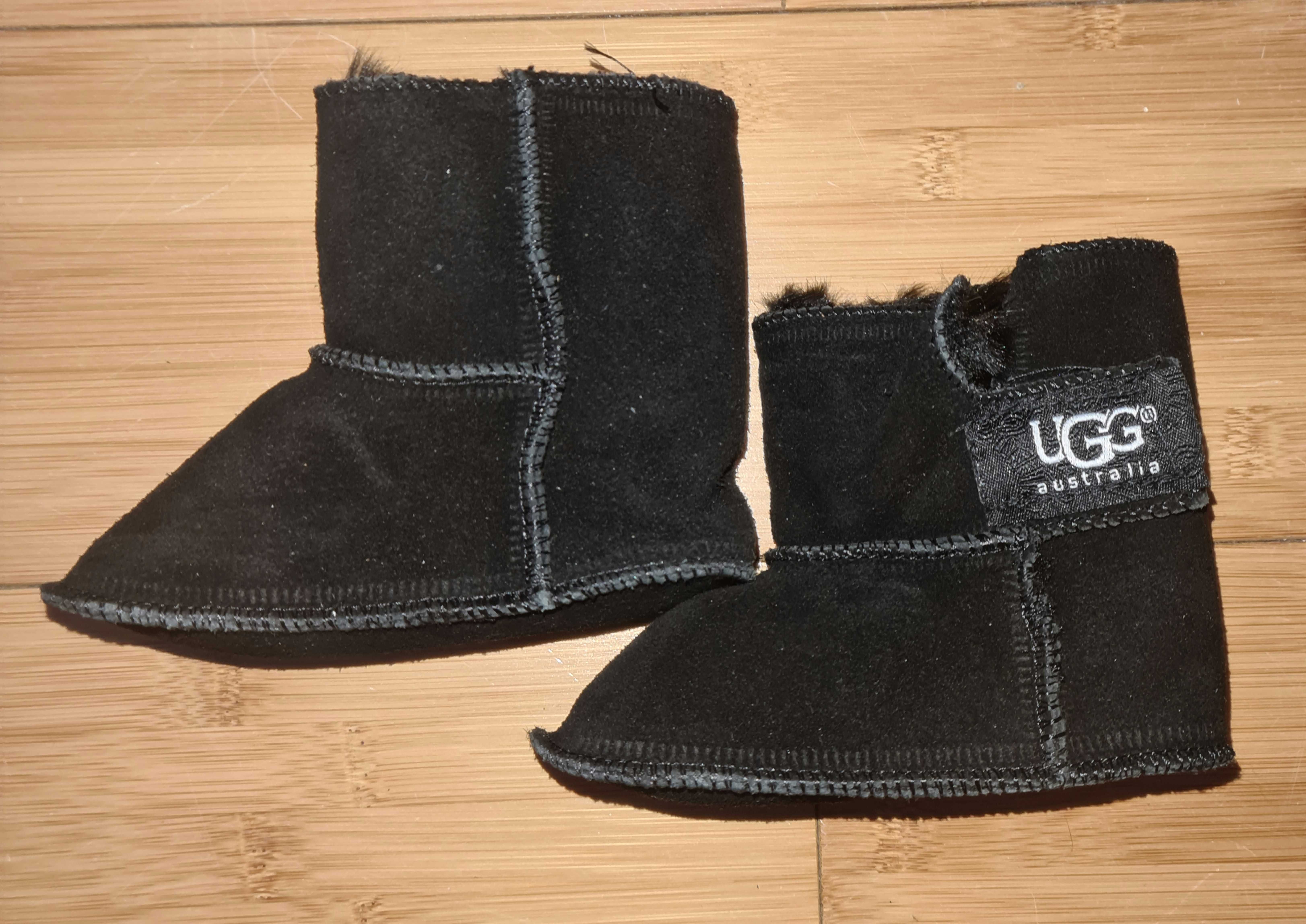 Cizme negre imblanite fata/baiat UGG piele intoarsa 0/3 luni noi