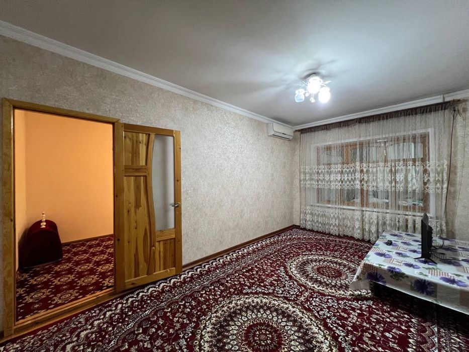 Продаётся  3в4/4/5 92 м2(сдвоенный зал) на Юнусабаде 15 кв-л