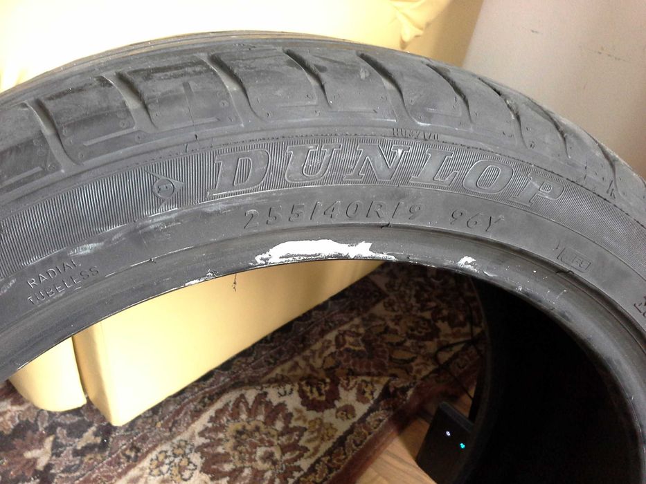 19цола, 16 цола гуми, 4б. Гуми Dunlop 255/40  R 19 96Y made in Germany